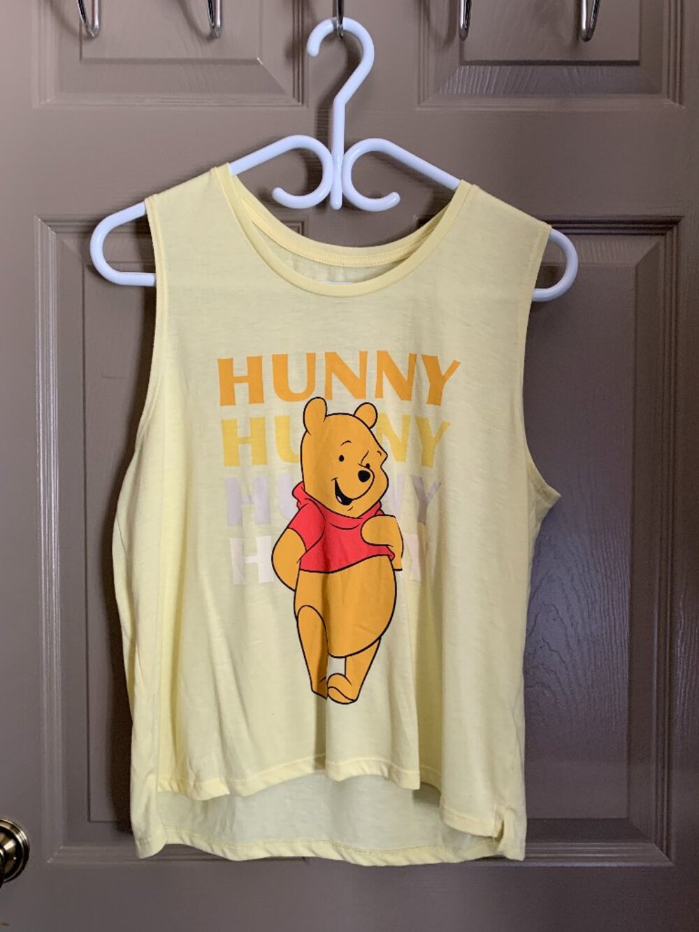 Disney Winnie the Pooh Hunny Graphic Tank Top Size L Yellow Y2K Cottagecore